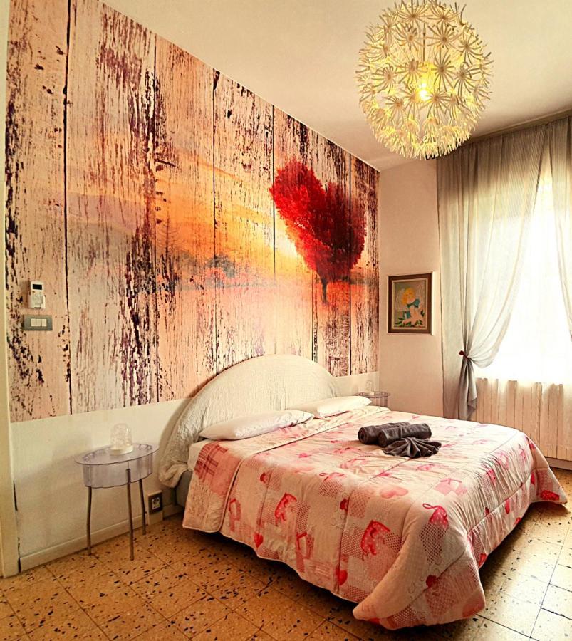 Accogliente Casa Indipendente Con Wi-Fi Gratuito, A Due Passi Dal Centro E Dalle Attrazioni Ravenna Exterior photo