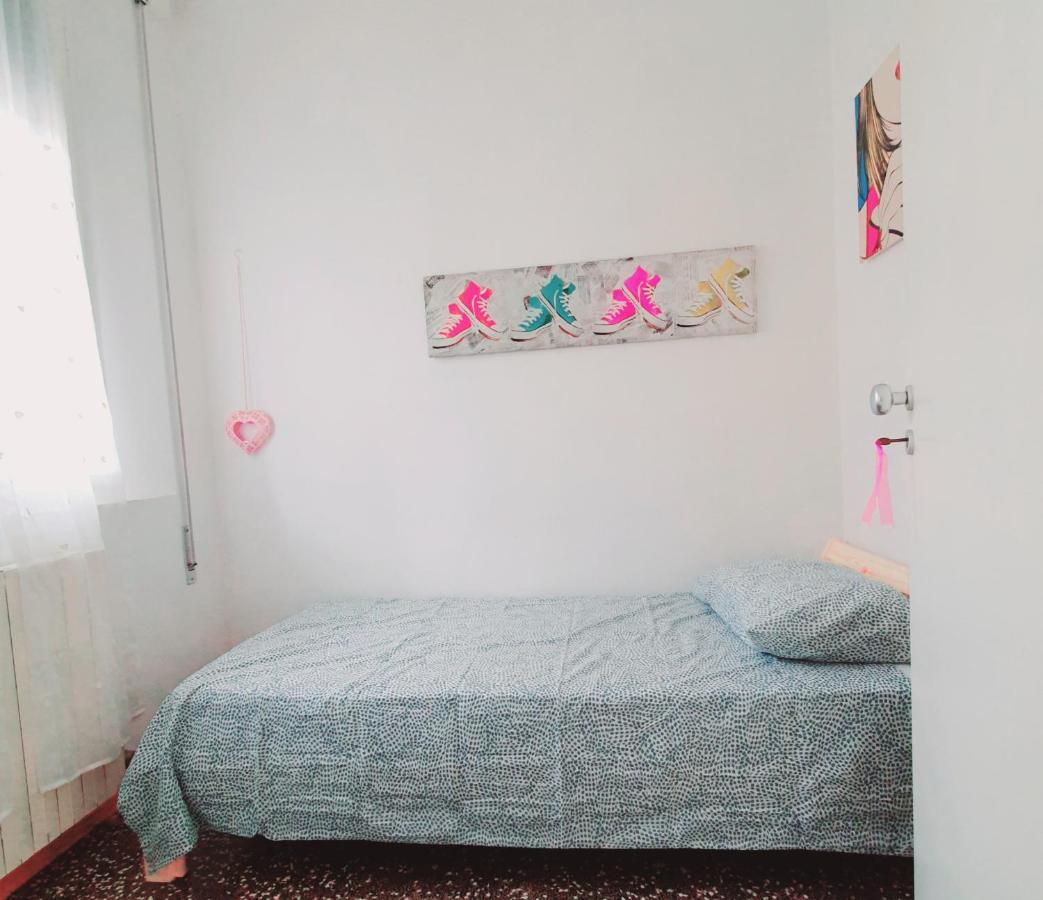 Accogliente Casa Indipendente Con Wi-Fi Gratuito, A Due Passi Dal Centro E Dalle Attrazioni Ravenna Exterior photo